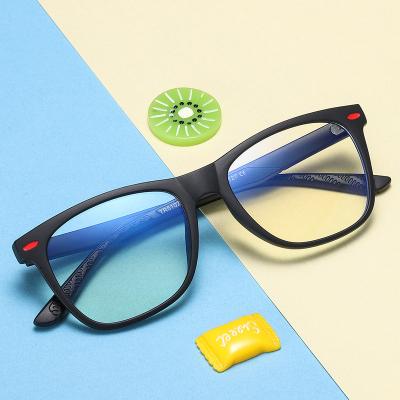 China Fashion tr90 bendable frame blue light blocking glasses for kids for sale