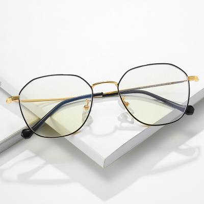 China Fashion Super Light Round Eyewear Stylish Metal Blue Light Glasses For Men Women for sale