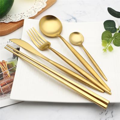 China Hotel Disposable Wholesale Custom Gold Plated Flatware Set Stainless Steel Cutlery Dessert Spoons And Forks For Wedding for sale