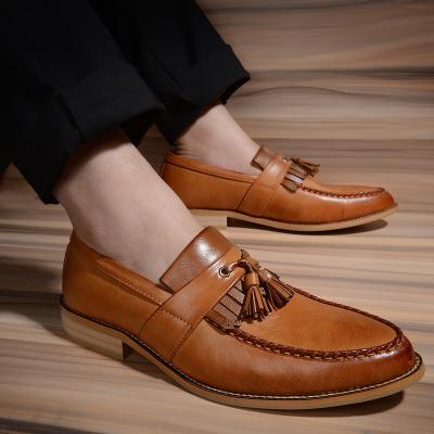 China 2022 Light Mens Fashion Tassels Formal Casual British Style Sauce Driving Business Shoes Wedding Party Flats Shoe for sale