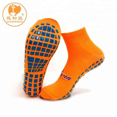 China Cheap Running Trampoline Socks 100%Polyester Jumping Floor Grip Trampoline Socks Park Antibacterial Custom Playground Anti Slip Socks Anti Slip for sale