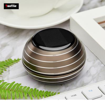 China Aluminum Alloy Solar Smart Automatic Rotating Car Aroma Diffuser for sale