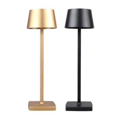 China Modern Eye Care 2021 LED Table Lamp With Aluminum Body With USB Port Table Lamp Good Quality Table Light for sale