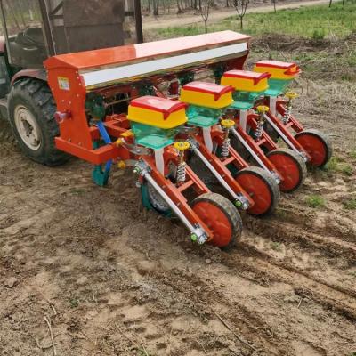 China 4 linhas Precision Pneumatic Corn Bean Seeder Soja seeder plantador máquina de semeadura de sementes à venda