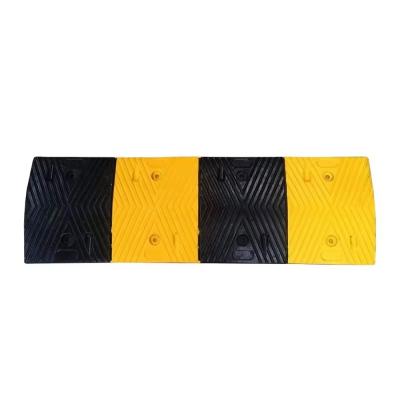 China 2024 Hot Sale Round Heavy Thick Limite Roadway Safety Speed Breaker Bump for sale