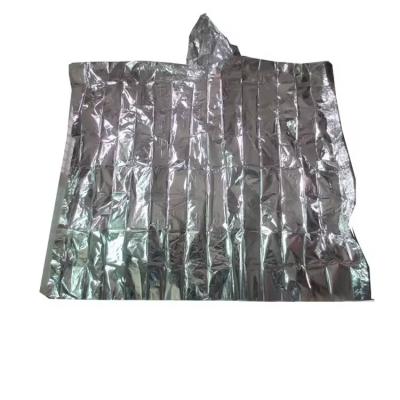 Chine Survie en camping Isolation du froid Couvertures Manteau imperméable à l'eau Manteau thermique d'aluminium Disposable de l'urgence du poncho à vendre