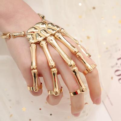 China High Quallity 2023 Punk Linked Open Finger Skull Party Halloween Bracelet Metal Gothic Halloween Fashion Bangles for sale