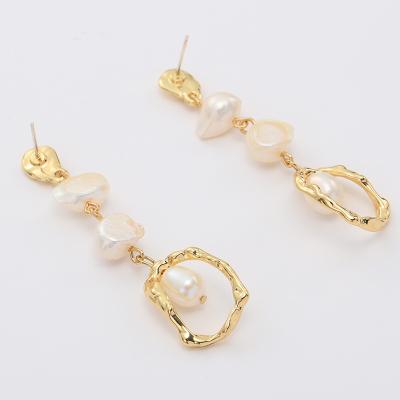 China High Quallity Metallic Gold geometric shape long freshwater pearl earrings s925 Silver needle earrings for sale