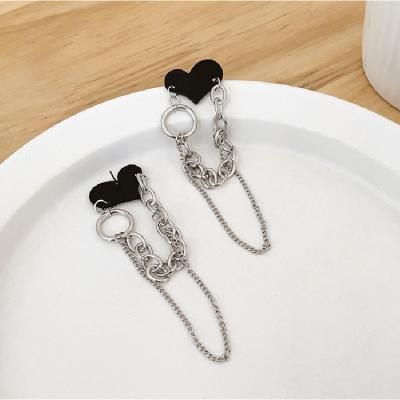 China High Quallity S925 Silver needle black stud stud with chain earrings for women for sale