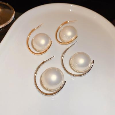 China High Quallity Silver needle pearl C-shaped earrings personality everything temperament earrings wholesale for sale