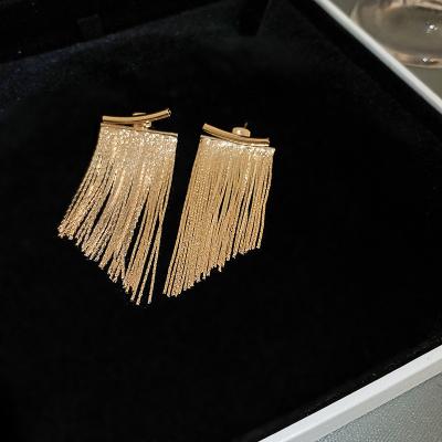 China High Quallity Silver needle arc long chain tassel earrings Heavy craft metal drop for sale