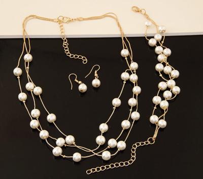 China High Quallity Hot sale Fashion pearl necklace earrings bracelet jewelry set three-piece full star necklace for sale