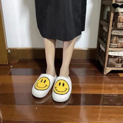 China Fashion Trend Factory Moq 1 Fuzzy Fleece Shoes Hottest Smile Happy Face Wholesale Teddy Women Plush House Slippers Indoor Home for sale