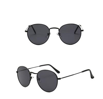 China SUNGLASSES new fashion retro sunglasses sunglasses metal shape wholesale 3447 manufacturer glass sunshade film colors glass lady for sale