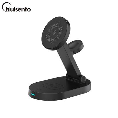 China HUISENTO Mobile Phone 2022 New Product Qi Radio Fast Charge 4 In 1 Magnet Wireless Charger For Iphone 12 Tws Charging Desk Lamp for sale