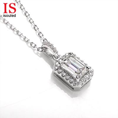 China ISoulded Sterling Silver Center 1ct 5X7mm Arrows Heart Color Romantic White Halo Cushion Cut Moissanite Pendant Necklace for sale