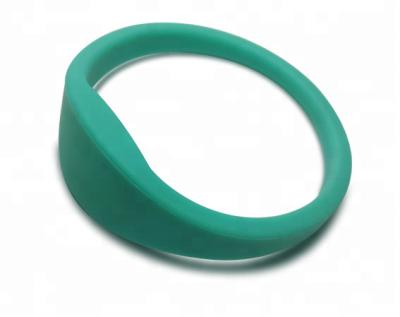 China Custom silicone 125KHz TK4100 LOGO waterproof/waterproof rfid wristband for access control for sale