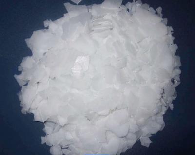 China 1310-73-2 NaOH Sodium Hydroxide Soluble In Water , Ethanol , And Glycerol for sale