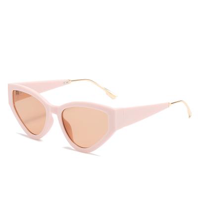 China New Design Comfort Exquisite Big Frame Metal Sunglasses Super Lightweight Sunglasses for sale