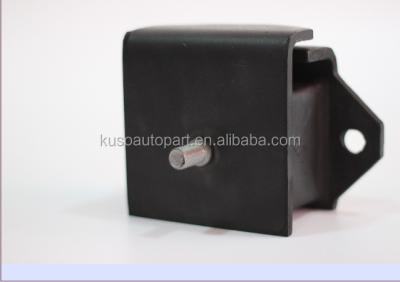 China Engine Mount FRONT For FTR 6HE1/LT133 6HE1T /6HH1 FRONT HEAVY DUTY TRUCK 1-53215172-0(1532151720) for sale