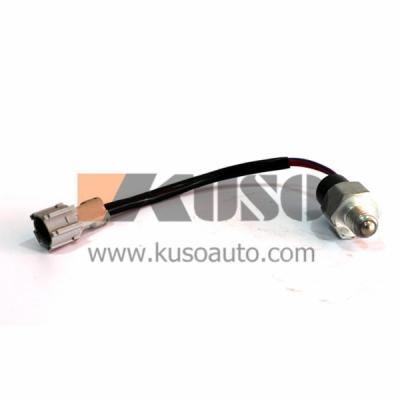 China Auto Reverse Lamp Switch / Turn Signal Switch For NKR55 FVR 6HK1 Standard 8980428530 for sale