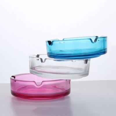 China Portable Wholesale Cheap Colored Glass Ashtray Colored Clear Round Glass Ashtray for sale