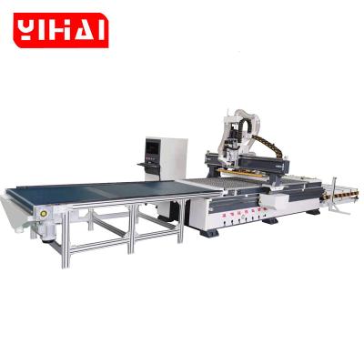 China Building Material Stores ATC Linear Wood Carving Tool Change CNC Router 1325 Wood 1530 2040 Working ATC CNC For Sale for sale