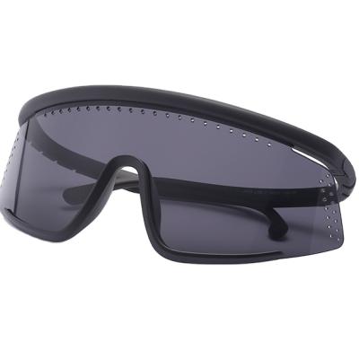 China 2021 one-piece anti-ultraviolet mount sunglasses 2075 large ocean of the frame men and women fashion sunglasses for sale