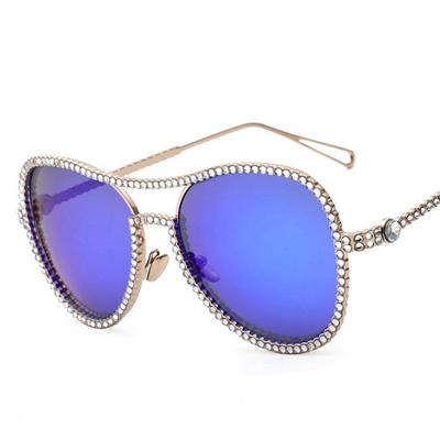 China Fashion Sunglasses Shape Crystal Women Sunglasses Luxury Ladies Pink Mirror/Clear Glass Rhinestone Sunglasses for sale