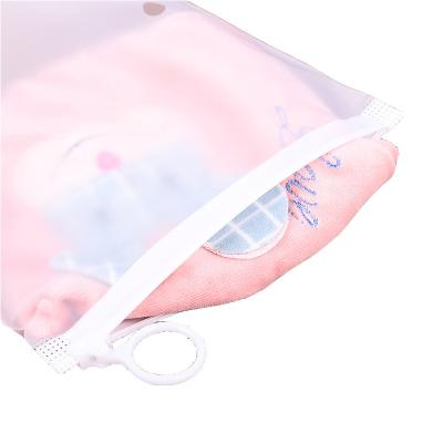 China Disposable Biodegradable Plastic Bag Clear / Frosted Clothing Zipper Bag With Own Logo à venda