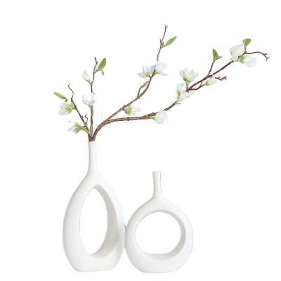 China European Luxury Modern Nordic Design Home Furnishing Decoration Living Room Dining Table Style Ceramic Vase Dried Flower White Minimalist Vase for sale