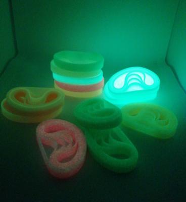 China Europe OEM Factory Price Customized Luminous Rubber Wristband Silicone Glowing Wristband For Party Party for sale