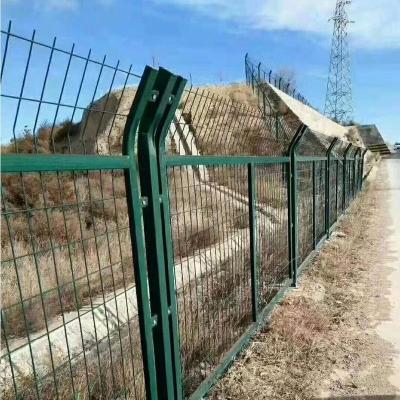 China Easily Assembled Wire Mesh Fencing Trellis Gates For Garden /houses / Farm Fence for sale