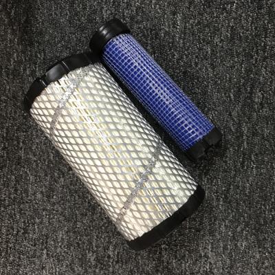 China Komatsu PC15/18/25 Excavator Air Filter  E303 SANY SY16C  P822686 P535396 for sale