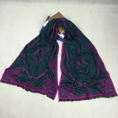 China 2021 newest soft feeling shawl fashion design two color printed spring woman premium soft shawl for sale