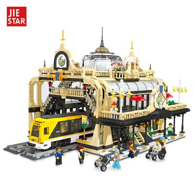 China Building Toy Jiestar 89104 MOC Streetview Building Block European Railway Train Station Studgate DIY Plastic Brick Set for sale