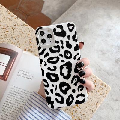 China Luxury Designers Leopard Phone Cases Anti-scrach Phone Cases Wholesale Phone Cases For Max 12 Pro Cover for sale