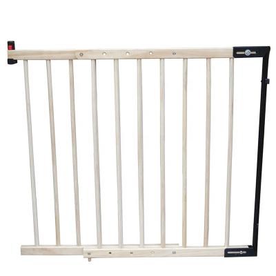 China Easily Assembled Open Wooden Stair Gate Door Safety Baby And Lock Easy Guard for sale