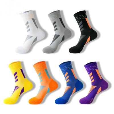 China Antibacterial Professional Sports Knocks Men And Women Basketball Breathable Sweat Absorption Knocks Outdoor Running Socks for sale