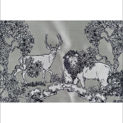 China Manufacturer Wholesale Tear-Resistant Jacquard Fabric in Rolls 100% Polyester Animal Pattern Fabric for sale