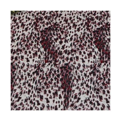 China Shrink-Resistant Popular Tropical Animal Leopard Printed Polyester Rayon Spandex Jacquard Fabric for sale