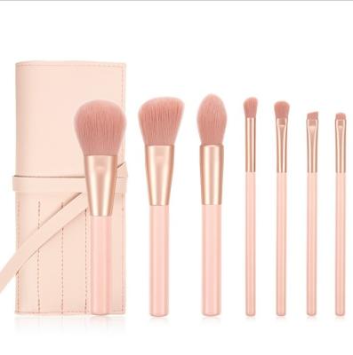 China Angular Blush Fashion Eye Brush Makeup Set Manufacturers Private Label 7pcs Makeup Brush With Leather Bag for sale