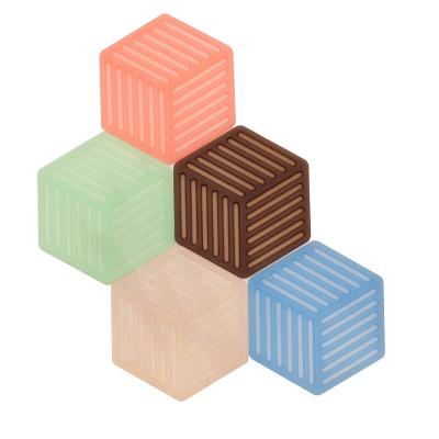 China Viable Kitchen Utensils Honeycomb Silicone Fondue Heat Resistant Mat Clay Coaster for sale