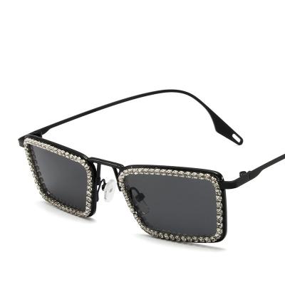 China Styles Shape Retro Small Box With Diamond Sunglasses Custom Street Photo Modeling Glass Luxury Sunglasses for sale