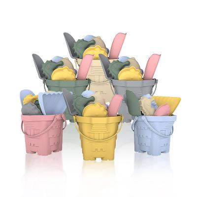 China Ourdoor Toy Kids Travel Sand Toy Set Castle Beach Toys Sea Animal 6pcs Sand Molds Castle Silicone Beach Toys for sale