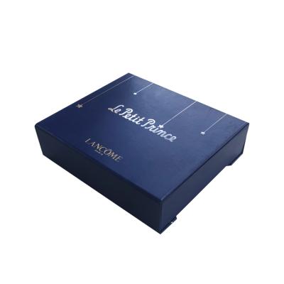 China Recycled Materials XT Packaging Developed Essential Oil Gift Box Packaging For UK Customer Ordered Cosmetic for sale