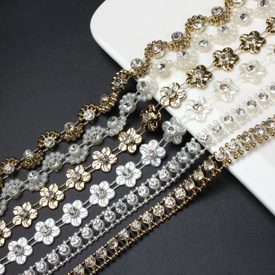 China China Supplier Shinning Elegant Pearl Decorate Chain Artificial Pearl Rhinestone White Chain for sale