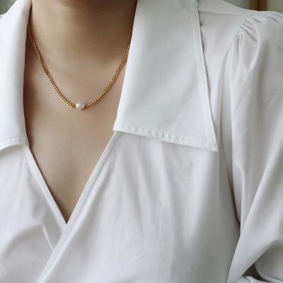 China FASHIONABLE Gold Plated Freshwater Pearl Necklace Jewelry Choker Stainless Steel Necklace for sale