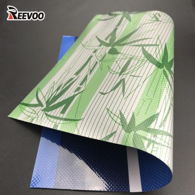 China 2022 Antistatic Hot Selling 550g PVC Coated Tarpaulin Fabric , Tarpaulin Stripe Roofing Material for sale