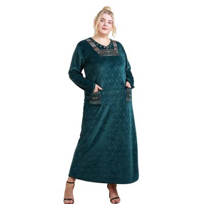 China Women's Winter Green Thermal Thermal And Soft Embroidery Rhombus Print Pattern Sheath Long Maxi Velvet Nightdress With Pockets for sale